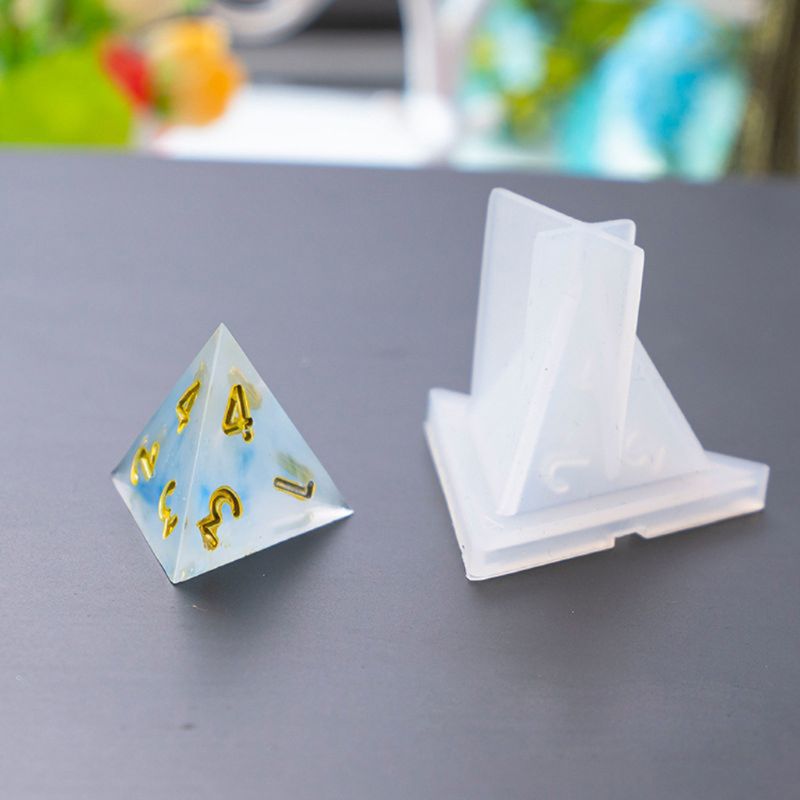 Moule à dés en résine 8 formes - Board Game Operation avis et prix